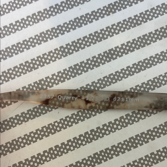 Peepers Grey Chic Tortoiseshell Reader Glasses - Picture 13 of 16